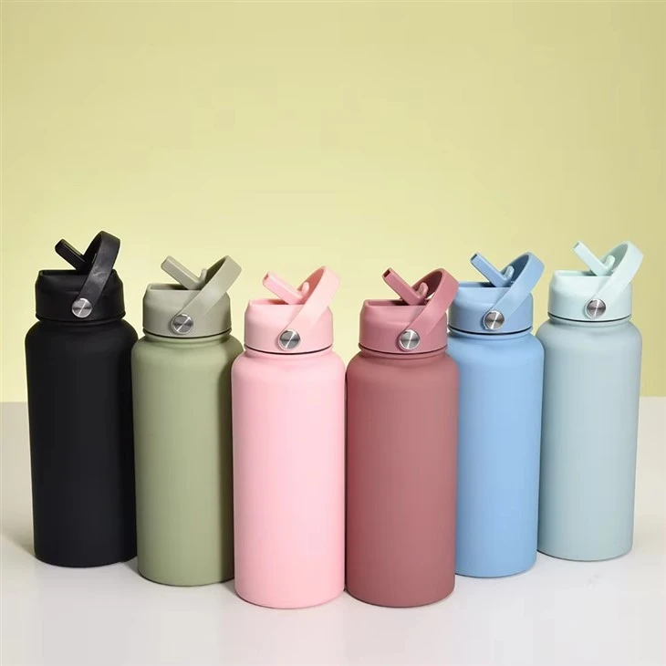 Insulated Drink Bottle With Straw